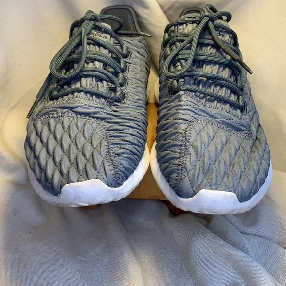 Adidas amazing sneakers art 8868 super rare!